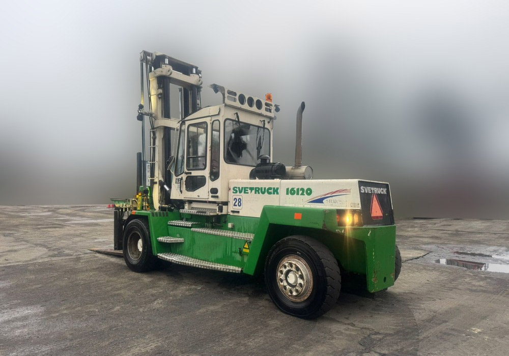 لیفتراک کارکرده 16 تن SVETRUCK